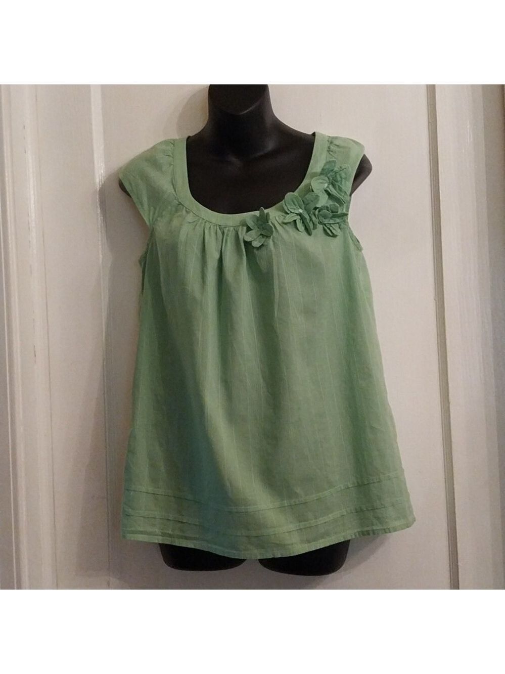 ANN TAYLOR LOFT WOMEN Sleeveless Mint Green  Blouse     Size XS